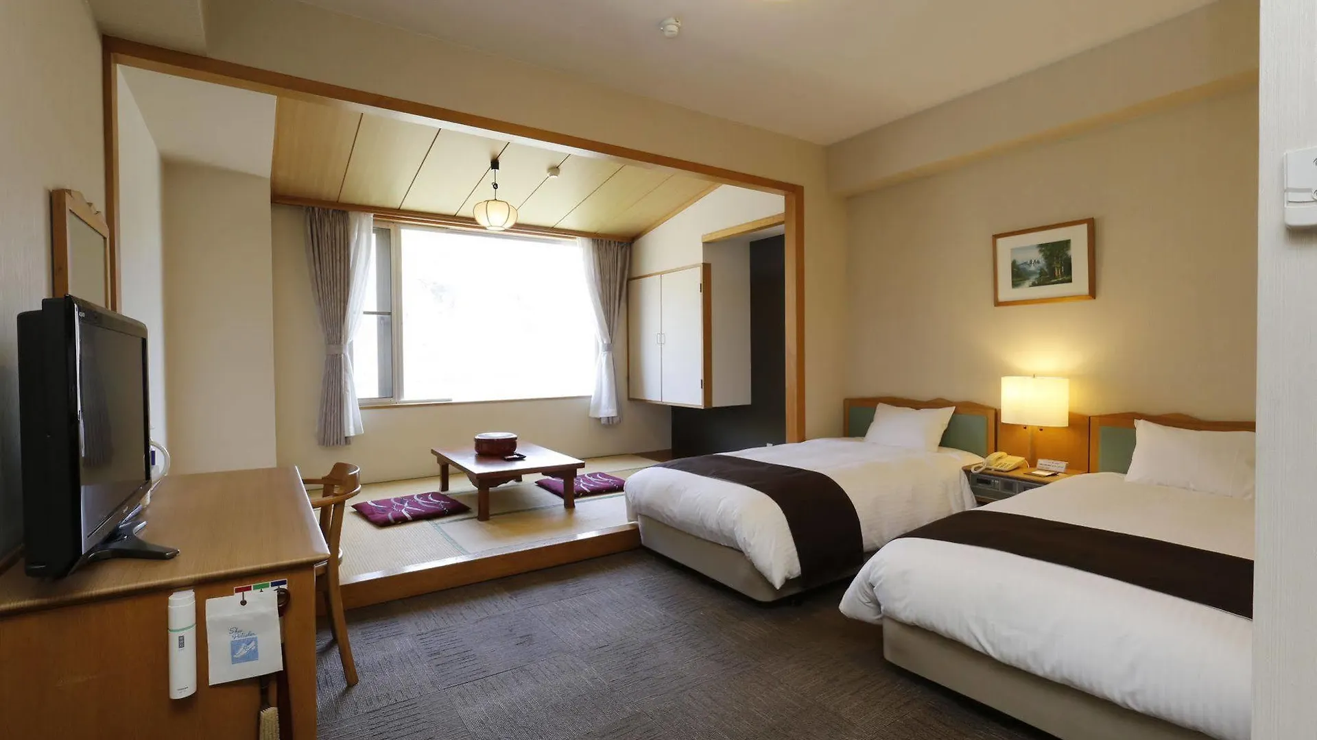 Hotel Yuyado Kuttari Onsen Lake Inn Shintoku