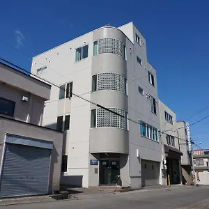 ホステル Ekimae Ito